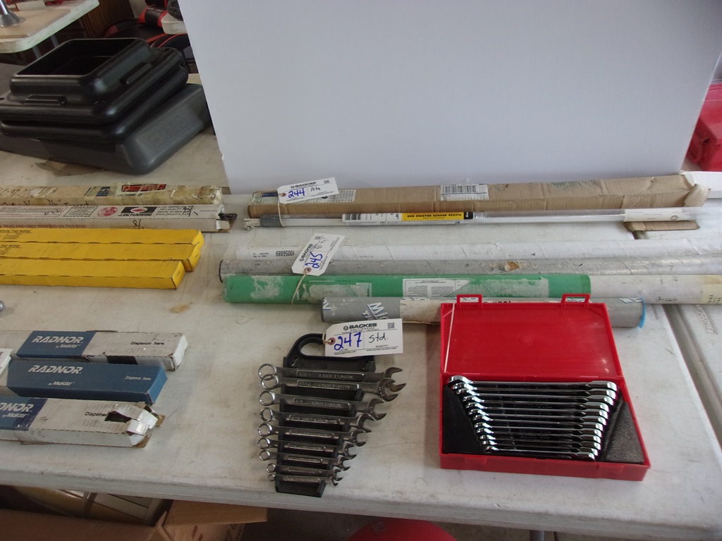 Item Image for New shop tools, shop equipment, store displays, & lawn mower auction