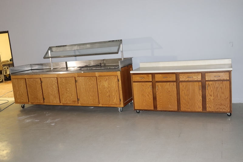 Item Image for 5 fryers, range, refrigeration, chairs, tables & support items