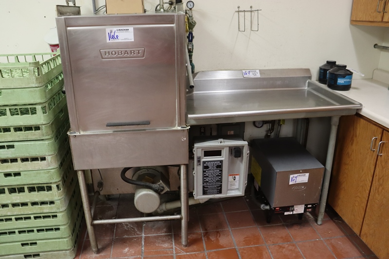 Item Image for 5 fryers, range, refrigeration, chairs, tables & support items