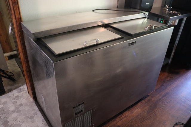 Item Image for Clean bar, restaurant, refrigeration auction