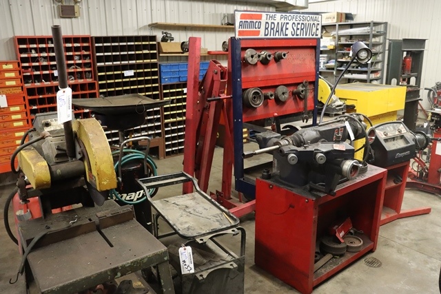 Item Image for Great offering Snap On, Mac, Matco hand tools , power tools, Car lift, trailer, & other automotive related items