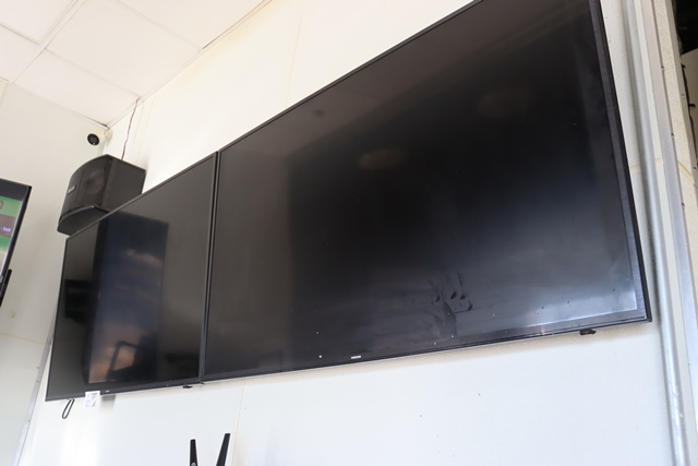 Item Image for 2 Hoods, Seating, Funnel Cake and More