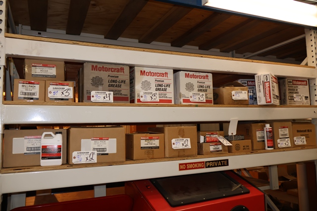 Item Image for Huge offering of like new Craftsman hand tools and tool boxes, pallet racking, new product and 4 post lift