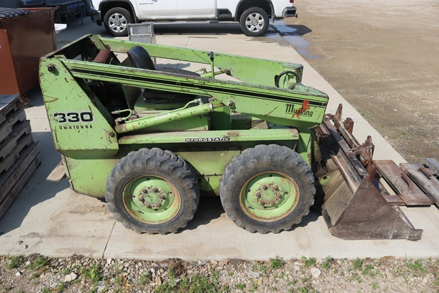 Item Image for Truc, Skid Steer, Lawn & Garden, Shop Equipment, Hand & Power Tools