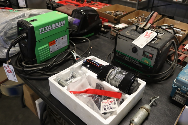 Item Image for Truc, Skid Steer, Lawn & Garden, Shop Equipment, Hand & Power Tools