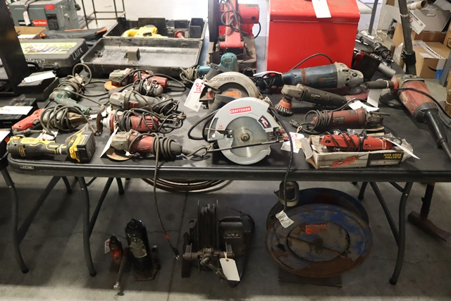 Item Image for Truc, Skid Steer, Lawn & Garden, Shop Equipment, Hand & Power Tools