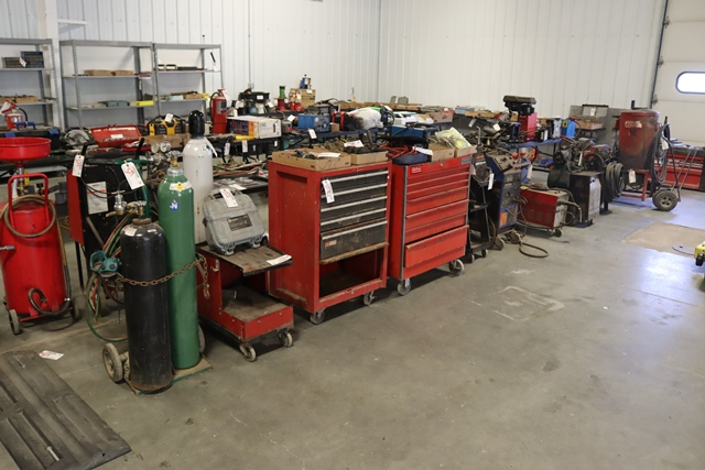 Item Image for Truc, Skid Steer, Lawn & Garden, Shop Equipment, Hand & Power Tools