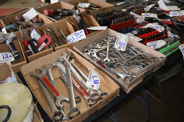 Item Image for Frerich's Automotive Body Repair Online Auction