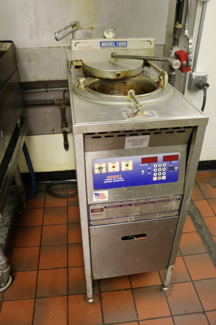 Broaster 1600 Pressure Fryer - Electric - business/commercial - by