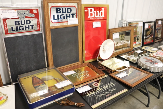 Heileman's Old Style Light Beer Light-Up Sign, Beer Signs Auction # 60