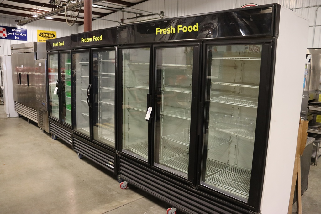 CABELA'S 12 TRAY PRO SERIES SINGLE DOOR GLASS FRONT FOOD