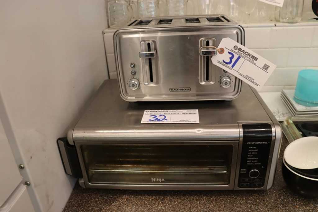 2 microwave ovens and 2 coffee makers - PS Auction - We value the future -  Largest in net auctions